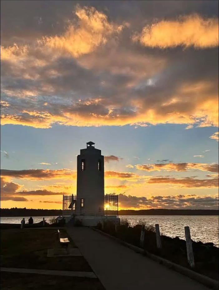 Browns Point Lighthouse at sunset