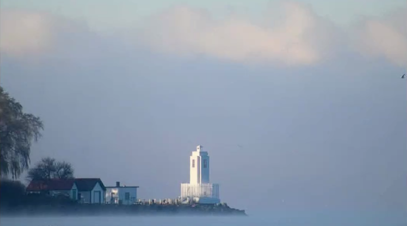 Browns Point Lighthouse in the fog